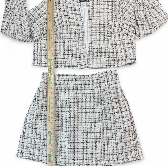 SHEIN CURVE Tweed Jacket & Skirt Set With Button Design On The Skirt 0XL - Picture 7 of 7